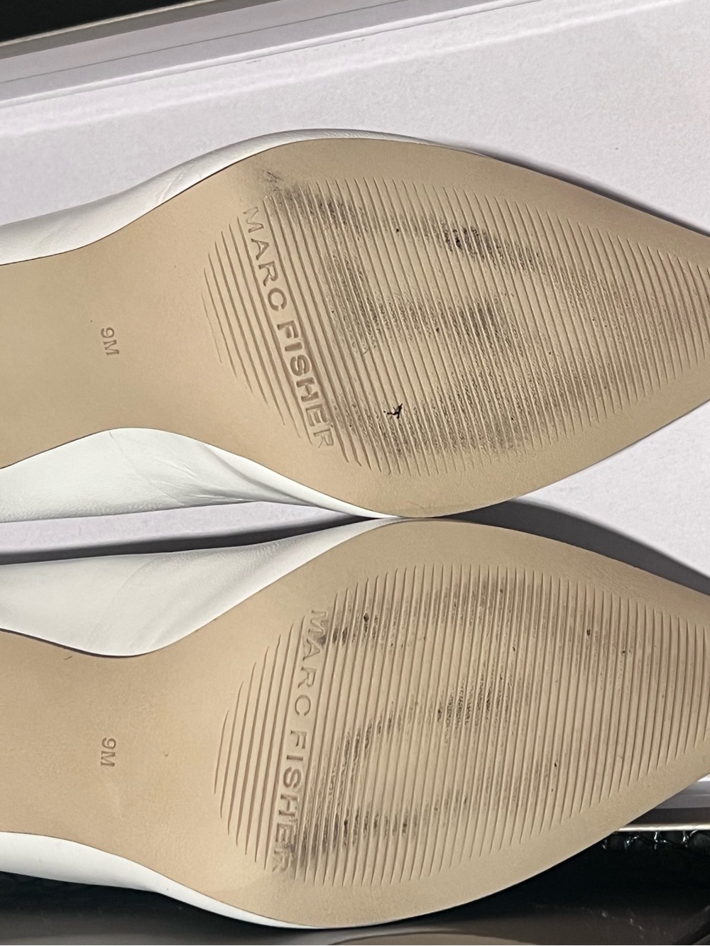 Marc Fisher White Leather Pointed Toe Pumps Size 9 NIB - Picture 5 of 7